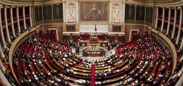 hemicycle-plein-vue-panoramique.jpg