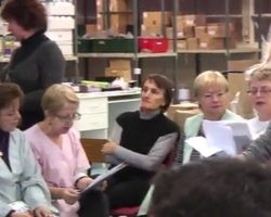 11 - Lejaby-Face &agrave; face avec le Sous-Pr&eacute;fet